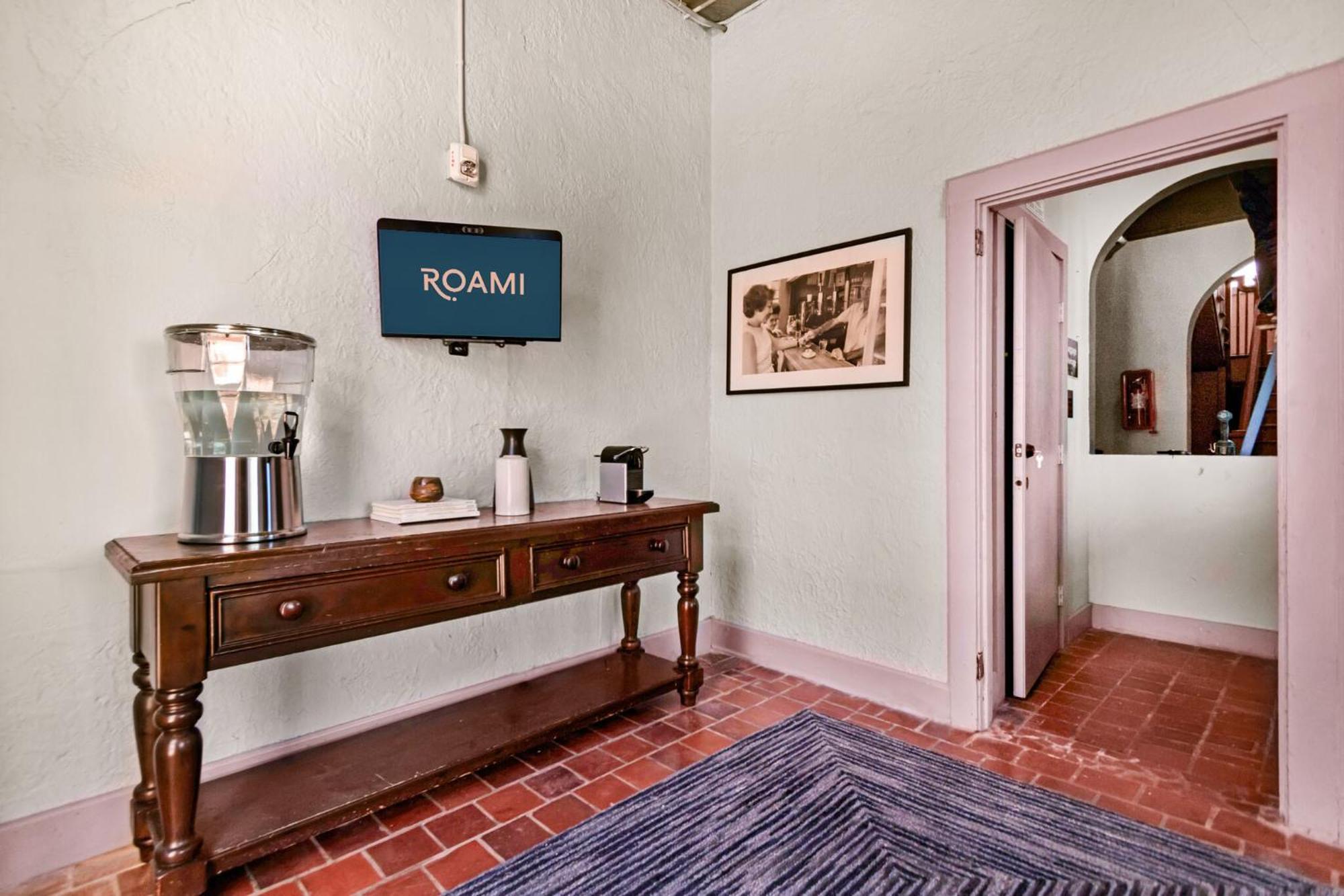 Roami At Tower Hotel - Calle Ocho Miami Kültér fotó